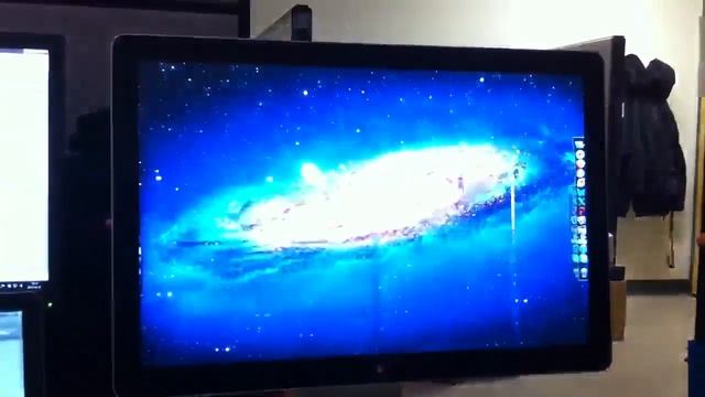 LED Cinema Display trouble смотреть онлайн