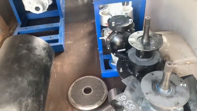 Новая Крайняя Отправка Заказов! Грануляторов Матриц Роликов Запасных Частей смотреть онлайн