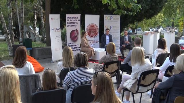 PUBLIC TALK “Circular economy as a model for managing textile waste” & fashion performance смотреть онлайн