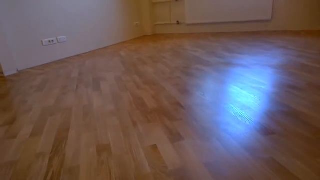 Грунтовка и лакировка штучного паркета на объекте заказчика смотреть онлайн
