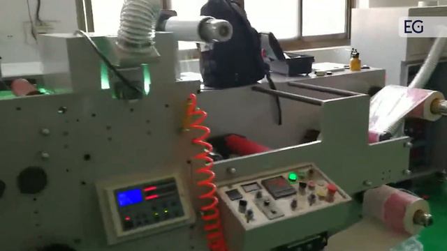 Упаковщик кофе в флоупак с клапаном ZP-500 смотреть онлайн