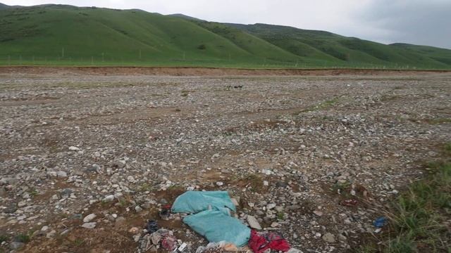 Загрязнение реки Кичи-Талдык, село Бек-Жар_1 смотреть онлайн