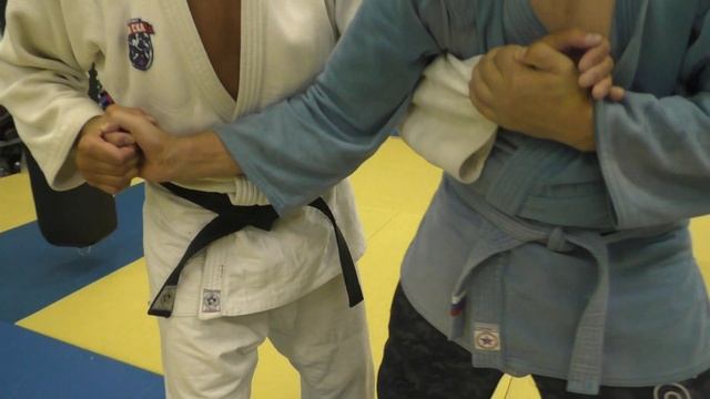 Как работать на пальцы зажатые в кулак?- вот так). смотреть онлайн