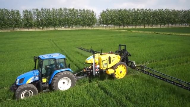 Прицепной полевой опрыскиватель CAFFINI STARTER смотреть онлайн