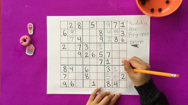 Tips and tricks to solve an easy Sudoku for kids смотреть онлайн