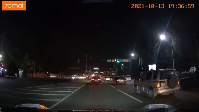 Любимый город Алматы. Движение на улицах. Октябрь 2021 Kazakhstan. Almaty. The roads. смотреть онлайн