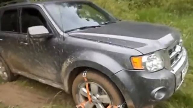 браслеты противоскольжения на Ford Escape.mp4 смотреть онлайн