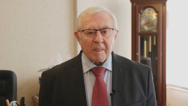 С Днем Победы! Поздравление Р.Г. Стронгина смотреть онлайн