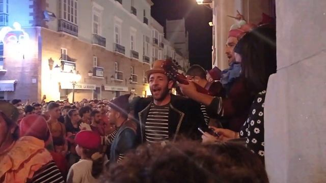 Pasodoble "el pasado sumiso". Comparsa "Los Sumisos". Correos. Jueves de carnaval 2022. смотреть онлайн