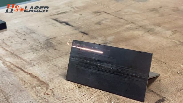 100W Small Laser Cleaning Machine Weld Gap Removal смотреть онлайн