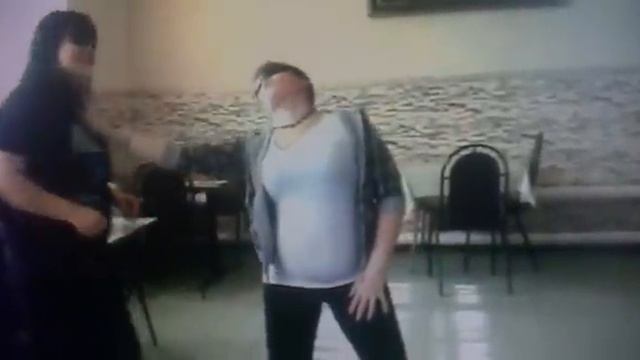 Супер танец под Черные глаза.mp4 смотреть онлайн