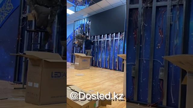 led screen! Сборка лэд экрана шаг 4мм . Размер 4*3м смотреть онлайн