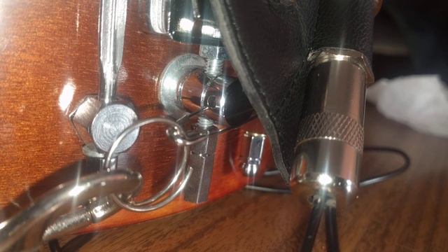 Fixing the Banjo with Random Pieces of Metal смотреть онлайн