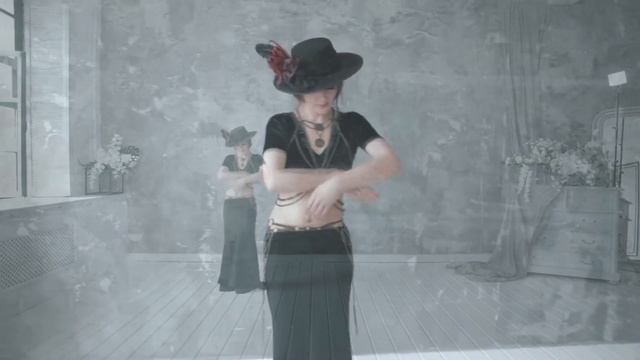 Танцуем в стиле Трайбл/We perform dances in the style of Tribal/我们以部落的风格表演舞蹈 смотреть онлайн