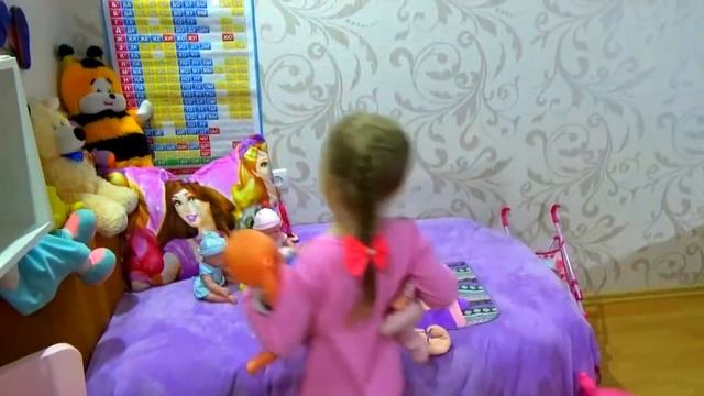 Маргарита спасает куклы пупсы Беби Борн