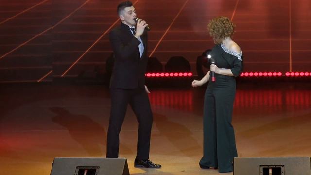 "Такси, такси" Павел Данилов & Ирина Судникович смотреть онлайн