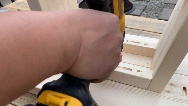 FARMHOUSE WOODEN STOOL - Easy DIY Project смотреть онлайн