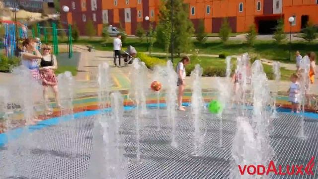 Пешеходный фонтан в сквере им Л.М. Резникова в г.Кемерово смотреть онлайн