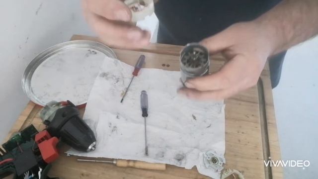 Ремонт шуруповёрта бош. Промывка и замена щёток. Часть 3я.
