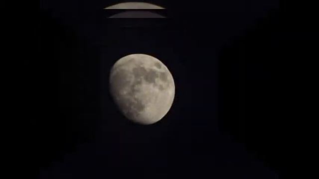 MOON.(Fujifilm Finepix S4000) смотреть онлайн