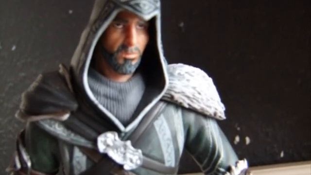 Assassins Creed Revelations Official Ezio Statue Review смотреть онлайн