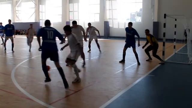 Матч ФК "Водолей" - ФК "Брянскэнерго", 9.03.2013 смотреть онлайн