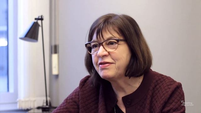 Rebecca Harms answers Mariana on the United States of Europe смотреть онлайн