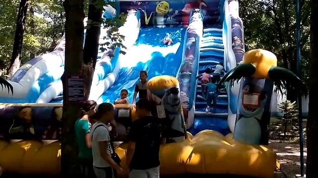 Надувная горка, Inflatable slides смотреть онлайн