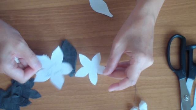 Белые розы из кожи. Часть 1 смотреть онлайн