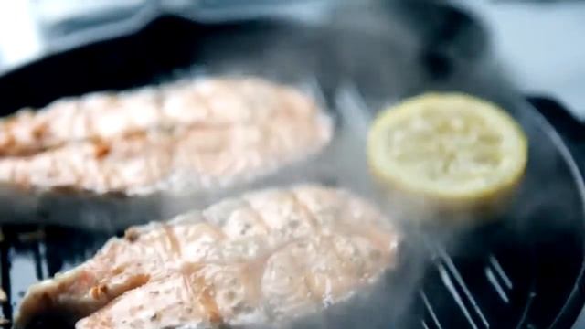 Лосось-гриль с базиликовым соусом смотреть онлайн