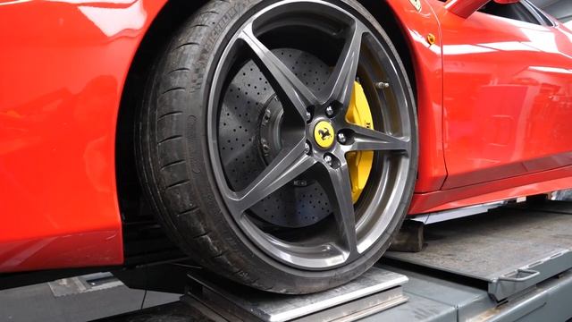 Ferrari 458 suspension and exhaust change смотреть онлайн