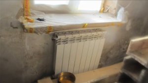 Строительство нового дома вокруг старого дома в Лехнивке.