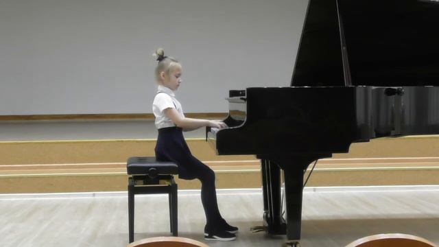 Стромилова Софья. Л.Моцарт. Бурре, А.Роули "В стране гномов" смотреть онлайн
