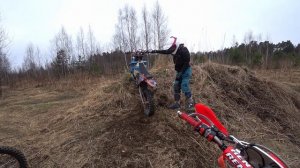 Как поднять мотоцикл на склоне | советы новичкам в эндуро