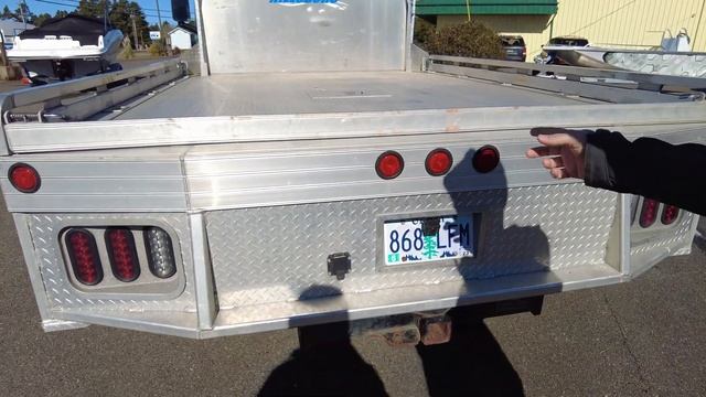 (AVAILABLE) 2006 GMC Top Kick 5500 Diesel смотреть онлайн