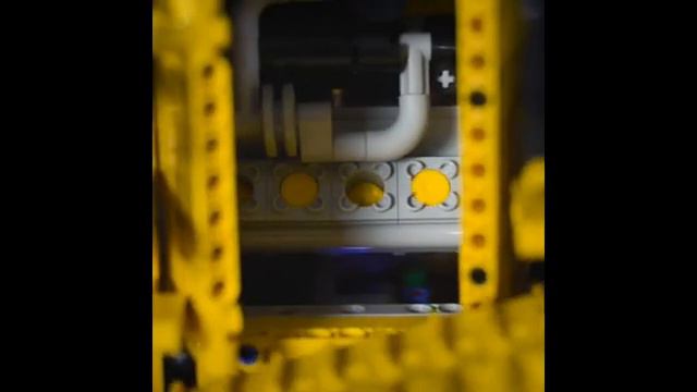 4 Motoren & 1 Hub Im TECHNIC-MONSTER! | LEGO 42131 CAT D11T Bulldozer Offiziell Vorgestellt 🚧