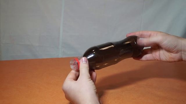 ШОКОЛАДНАЯ БУТЫЛКА Кока Кола смотреть онлайн