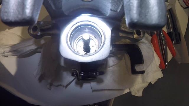 Ignis Sport Rear Caliper Rebuild Part 2 смотреть онлайн