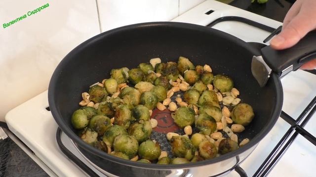 ЭТОТ САЛАТ ПРОСТО ИЗУМИЛ МОИХ ГОСТЕЙ! НОВЫЙ САЛАТ из брюссельской капусты и творога. смотреть онлайн