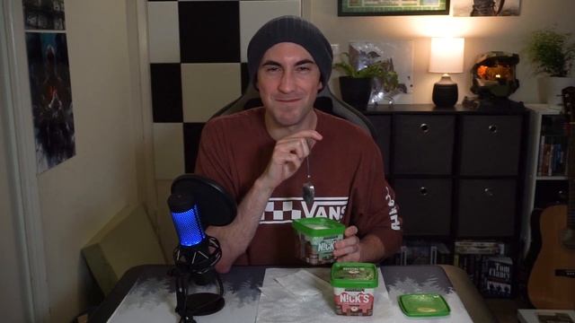 I Tried The MINECRAFT ICE CREAM смотреть онлайн