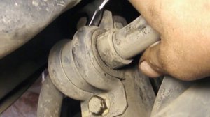 "ГТ" Hyundai Santa Fe 2005г - замена резинок стабилизатора!