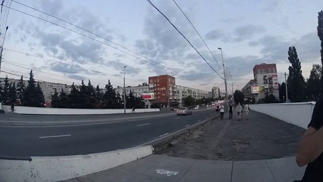Timelapse Вечерний Ленинский проспект в Калининграде