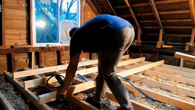 Attic Transformation Part 1 | Floor & Walls смотреть онлайн