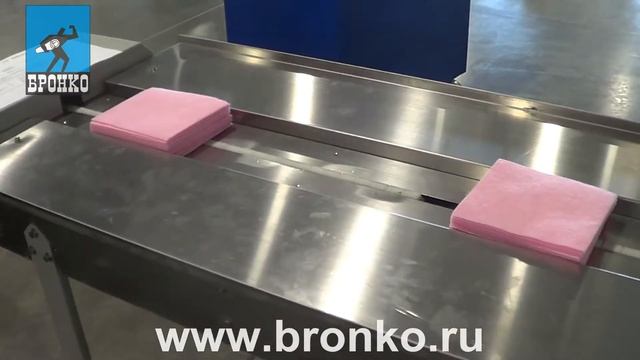 Упаковка салфеток по 10 штук на горизонтальной упаковочной машине ALD 600WX смотреть онлайн