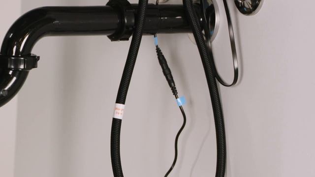 Installing a Stellen Pull-Down Kitchen Faucet with React Touch-Free Technology смотреть онлайн