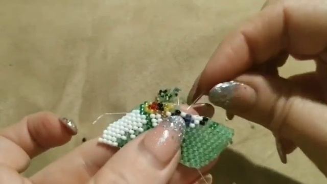 114. Кирпичное плетение. Воробушек ?. Часть 2 из 6. смотреть онлайн