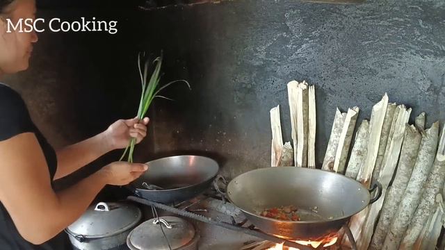 Yummy Snail & Crab from freshwater- Cooking in Countryside Philippines| MSC COOKING смотреть онлайн