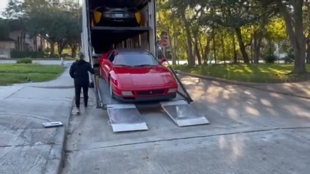 Arrival of my Ferrari 348 ts смотреть онлайн