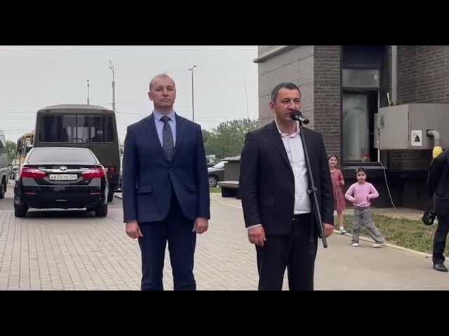 Хиби Алиев. В Махачкале по ул.Нурмагомеда Гаджимагомедова, 1, отметили Международный день соседей. смотреть онлайн