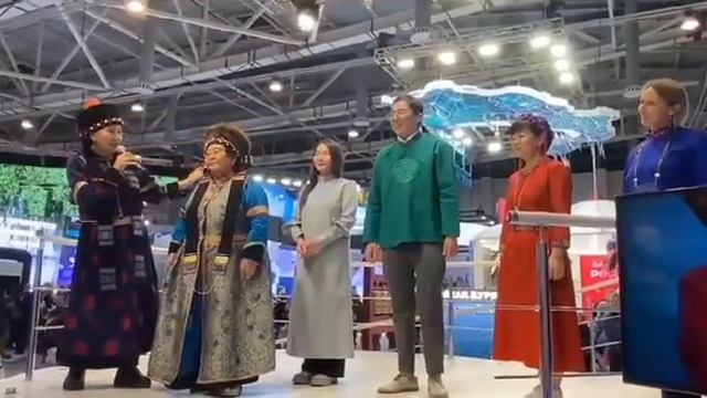 ВДНХ. М/кл." Бурятская национальная одежда"! смотреть онлайн